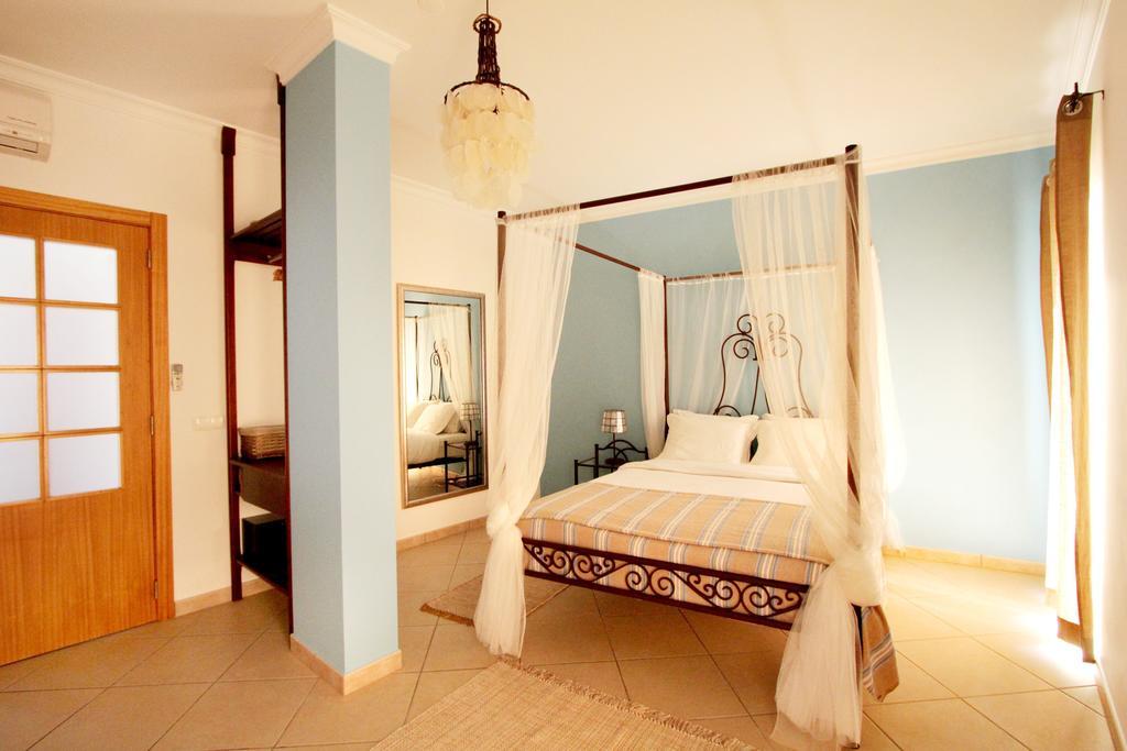 Casa A Sul - Lagos Guesthouses Room photo